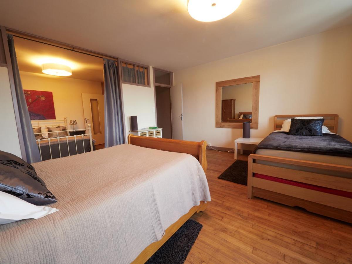 Pont Vieux Chambres D'Hotes Confolens Bagian luar foto